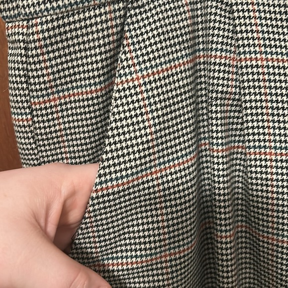 Reitmans Pull On Plaid Pants - Picture 3 of 8